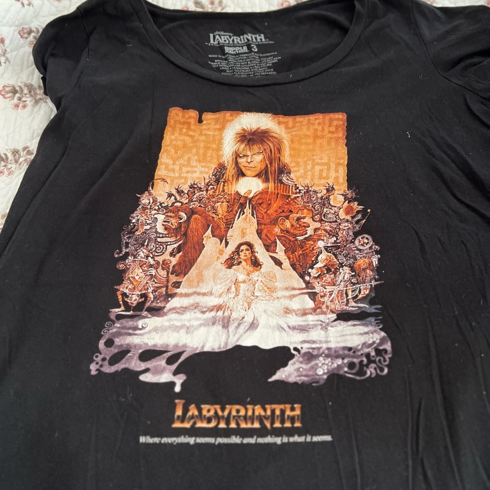 Black labyrinth T-shirt, torrid size 3